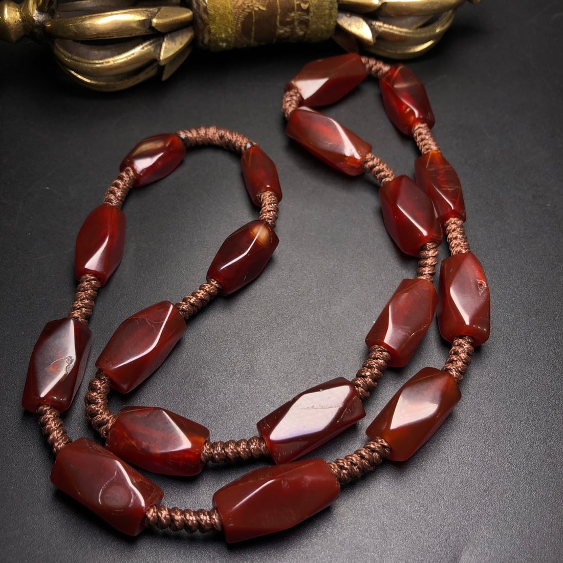 A Precious Agate Necklace - 5