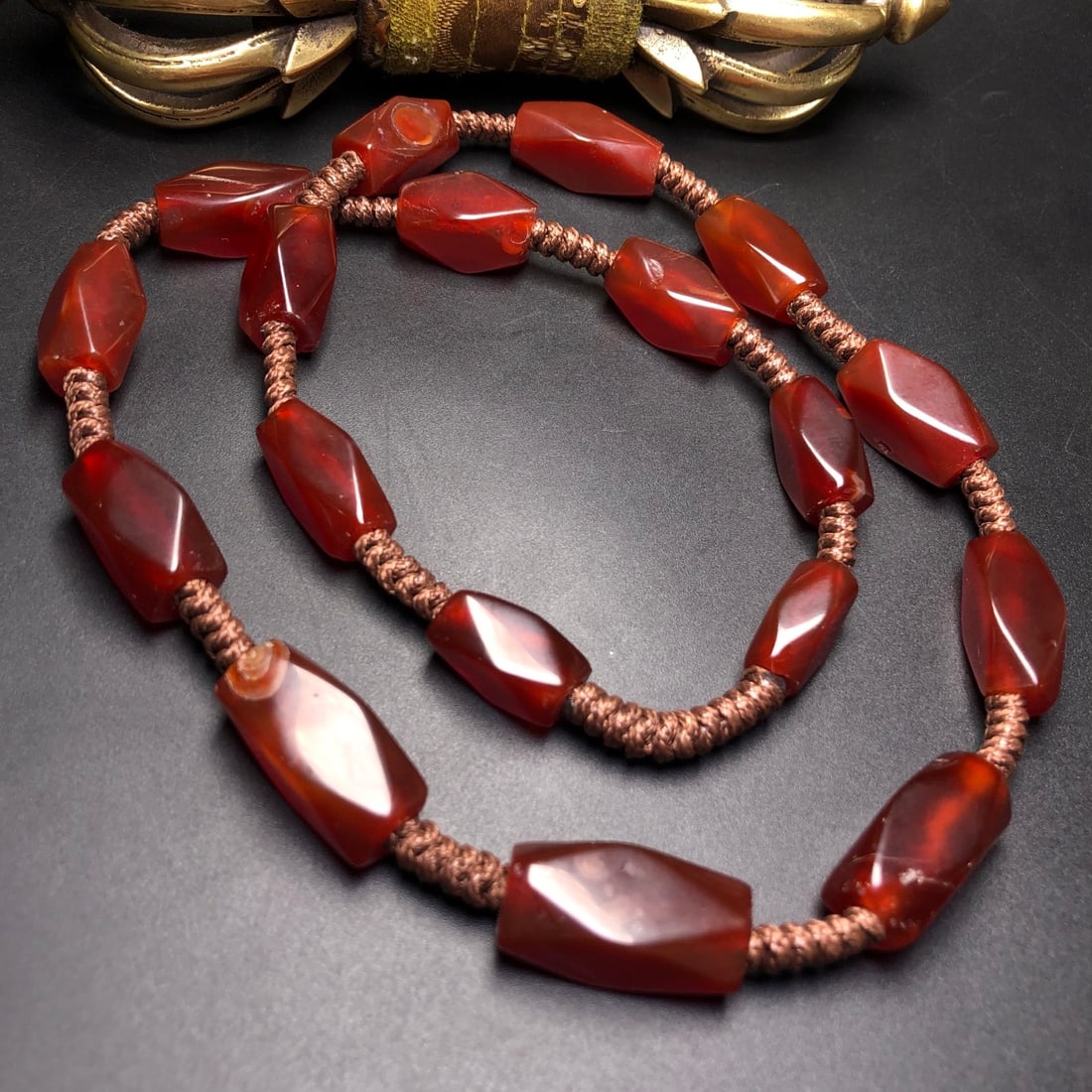 A Precious Agate Necklace - 6