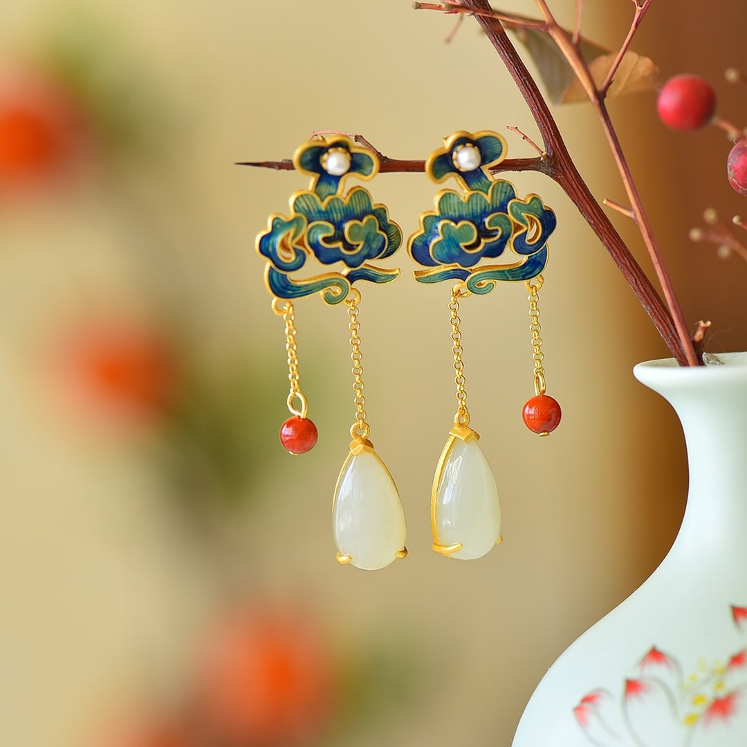 A Pair of Exquisite Sterling Silver-Gold Plated Inlaid White Jade Enamel Earrings: A Pair of Exquisite Sterling Silver-Gold Plated Inlaid White Jade Enamel Earrings 一对纯银镀金镶白玉珐琅耳环