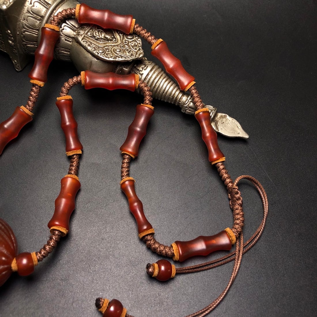 A Precious Agate Necklace - 7