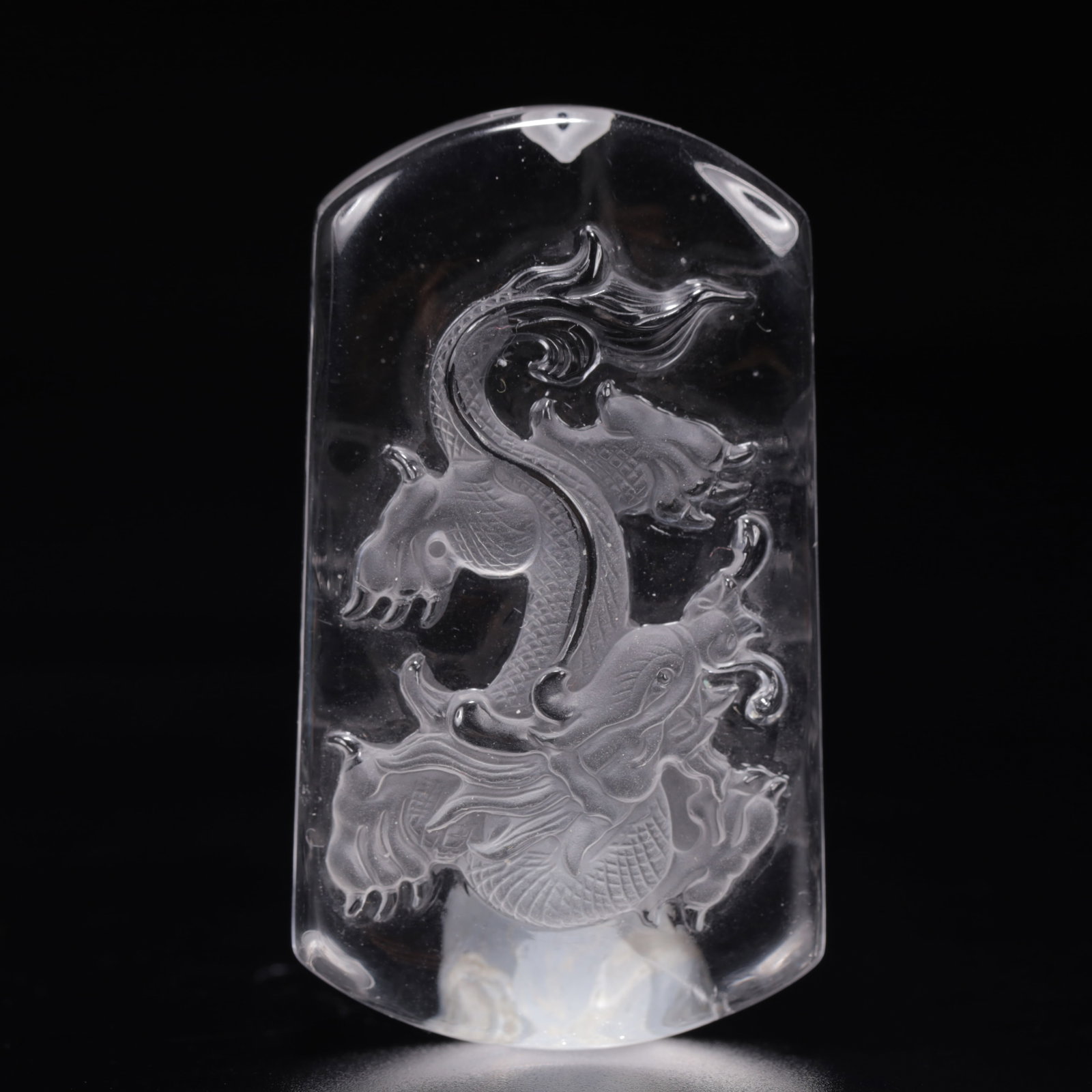 An Exquisite Crystal Dragon Pattern Pendant: An Exquisite Crystal Dragon Pattern Pendant,Size:1.4inx0.4inx2.2in,Weight:44g 水晶龙纹挂件
