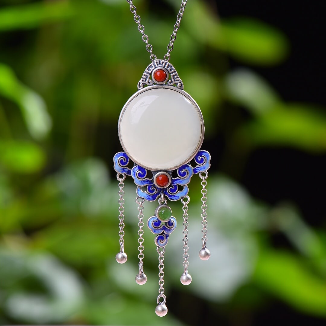 An Exquisite Sterling Silver Inlaid White Jade Enamel Necklace: An Exquisite Sterling Silver Inlaid White Jade Enamel Necklace,Size:0.8inx0.8in 纯银镶白玉珐琅项链