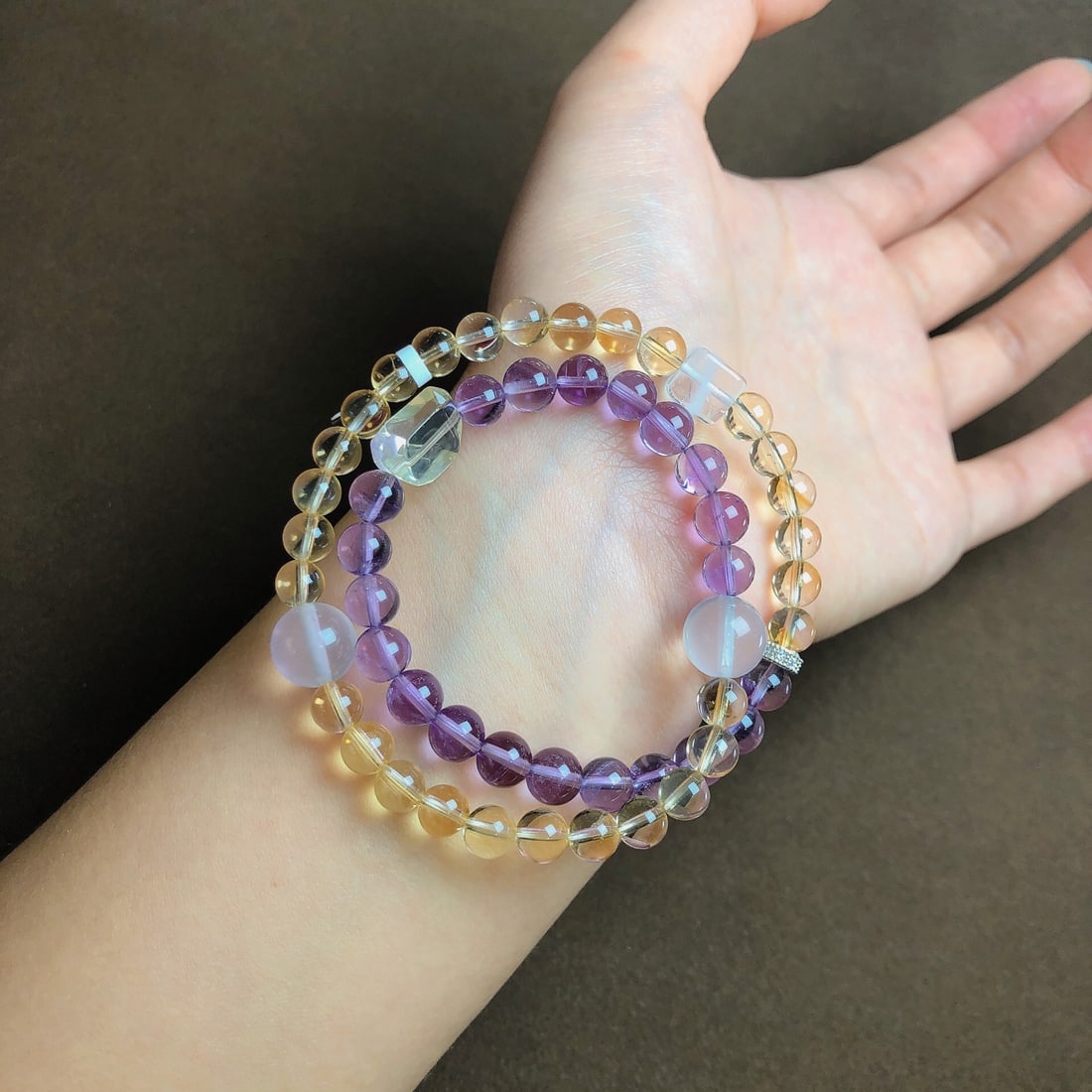 An Exquisite Crystal Bracelets - 2