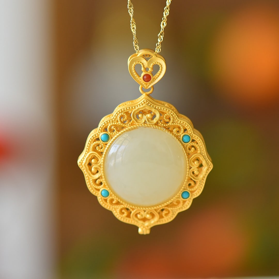 An Exquisite Sterling Silver-Gold Plated Inlaid White Jade Pendant: An Exquisite Sterling Silver-Gold Plated Inlaid White Jade Pendant,Size:0.9inx0.9in 纯银镀金镶白玉吊坠