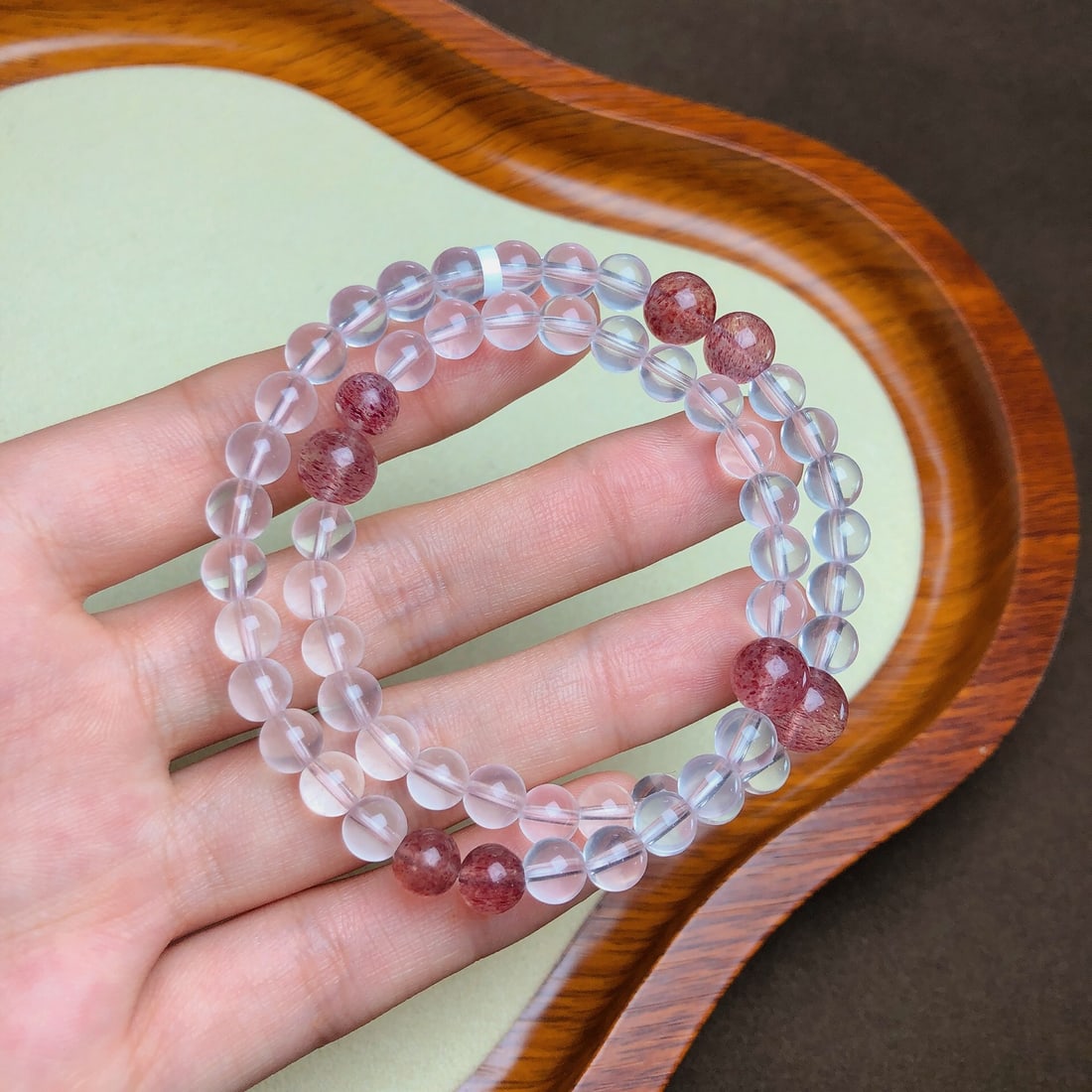 An Exquisite Crystal Bracelets: An Exquisite Crystal Bracelet,Size:0.2in,:0.4in,Weight:22.3g 水晶手串