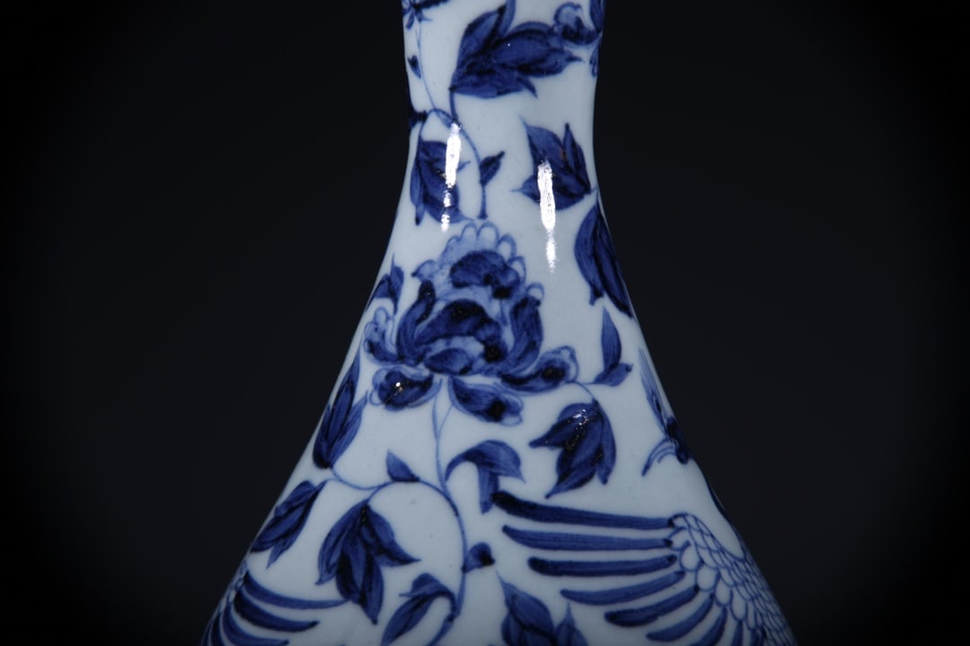 Blue and White Phoenix Pattern Vase - 5