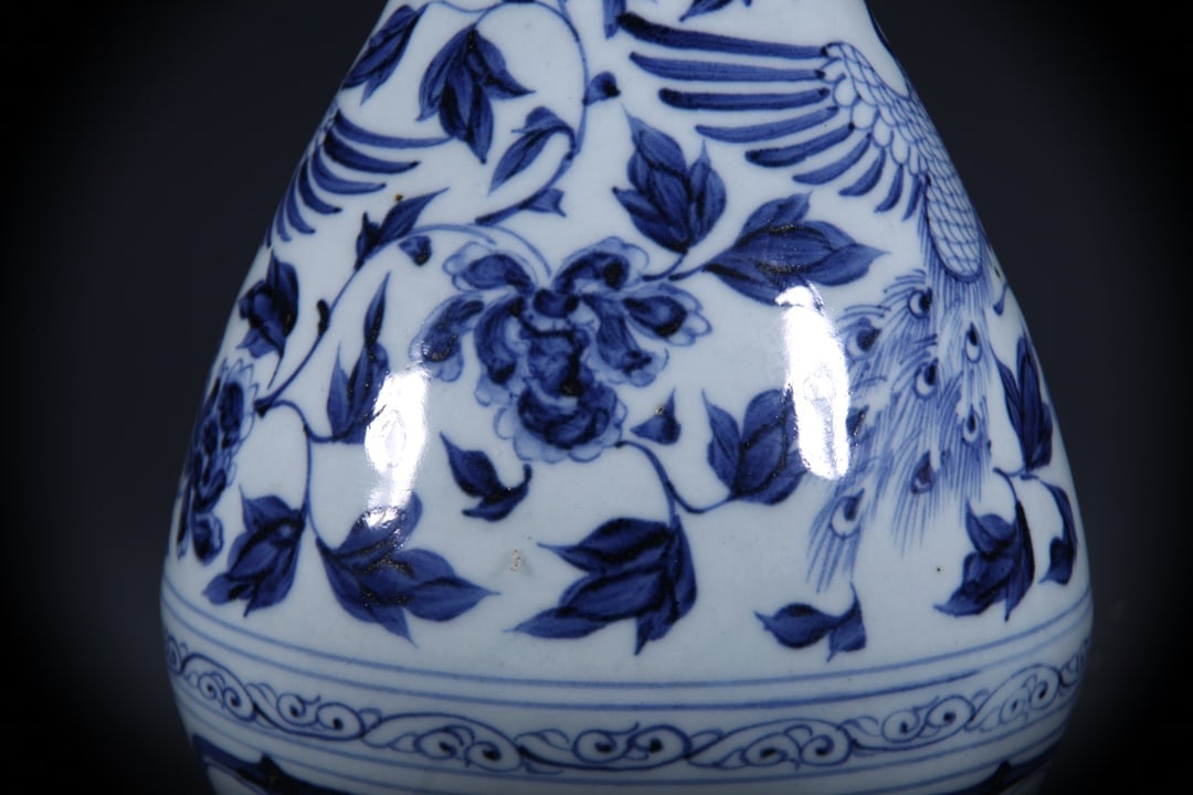 Blue and White Phoenix Pattern Vase - 6