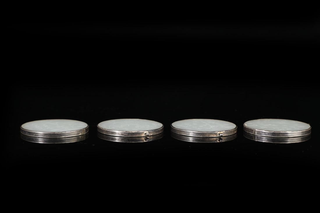 A Set of Exquisite Hotan Jade Auspicious Beast Pattern Brand (1 of 9)