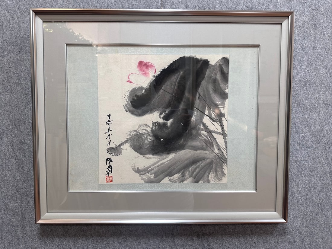 A Chinese Ink Painting of Lotus Leaves on Paper: A Chinese Ink Painting of Lotus Leaves on Paper,Modern Time of China,Zhang Daqian,without frame size:14.2inx14.2in 一幅中国水墨纸本荷叶Ĭ