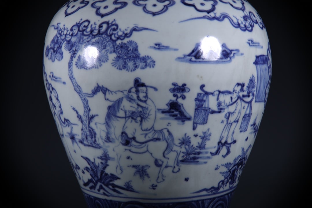Blue and White Figures Pattern Vase - 6