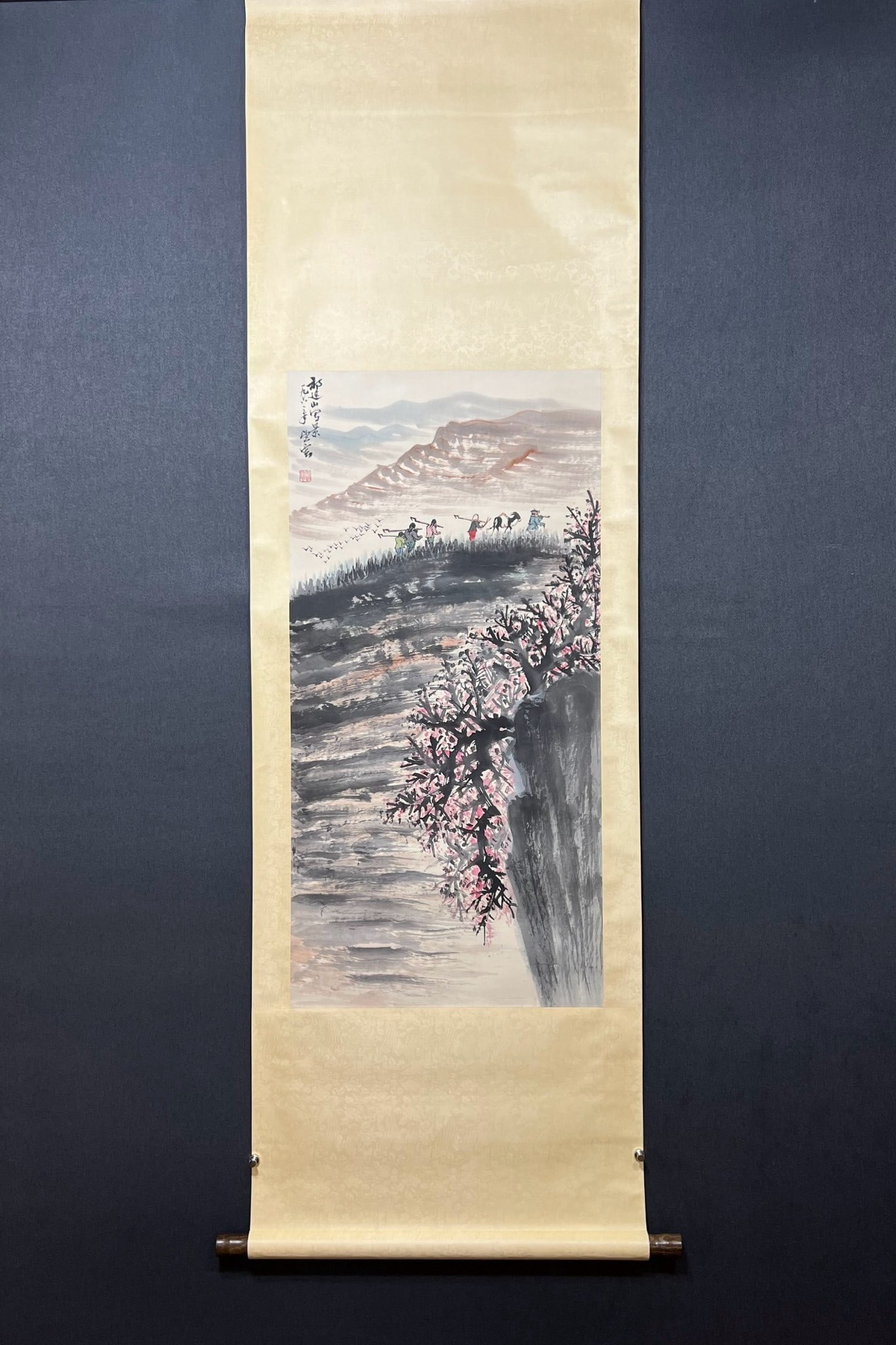 A Chinese Vertical Scroll Ink Painting of Landscape on Paper: A Chinese Vertical Scroll Ink Painting of Landscape on Paper,Modern Time of China,Zhao Wangyun,without frame size:20.5inx38.6in 一幅中国水墨纸本山