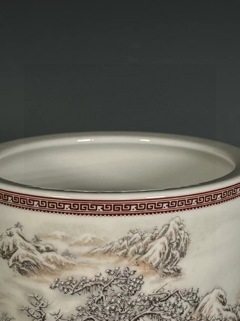 A Exquisite Snowscape Landscape Pattern Brush Pot - 6