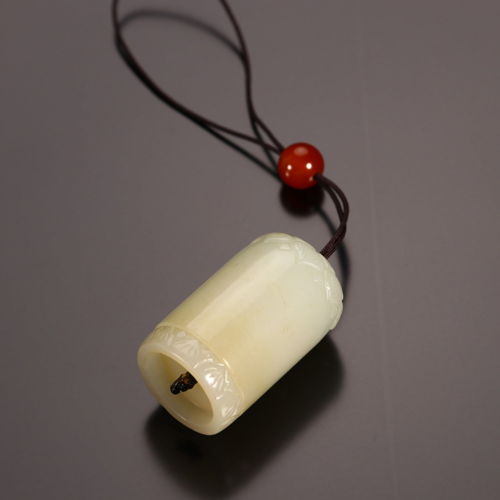 A Exquisite Hotan Jade Buddha statue Pendant: A Exquisite Hotan Jade Buddha statue Pendant,Qing Dynasty, China,Size:1.3inx0.8in, Weight:22g 和田玉佛像挂件,中国清代