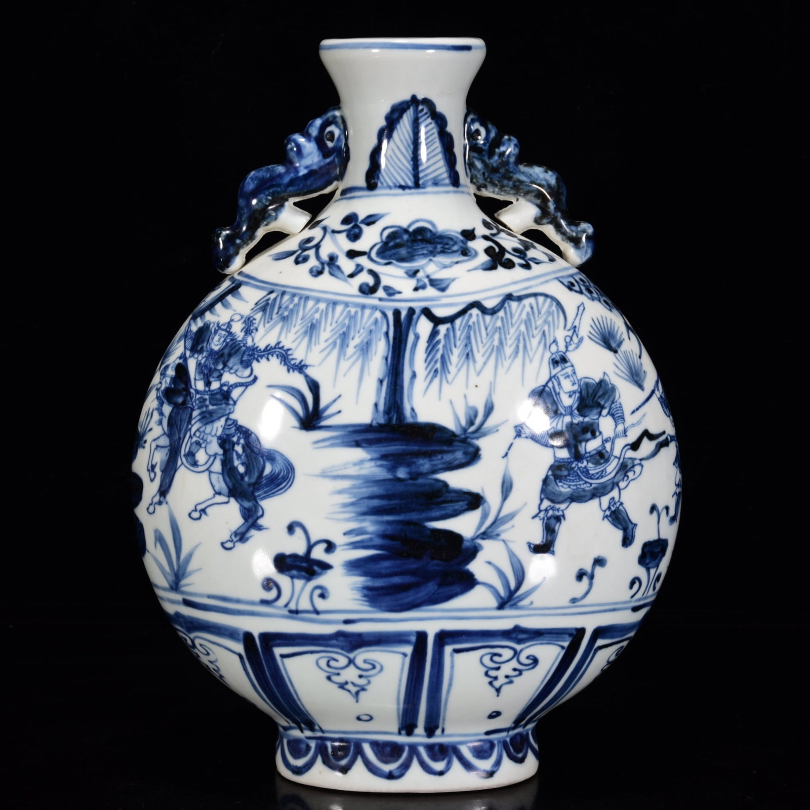 A Exquisite Blue and White Figures pattern Vase: A Exquisite Blue and White Figures pattern Vase,Yuan Dynasty, China,Size:10.2inx7.9in 青花人物纹瓶,中国元代