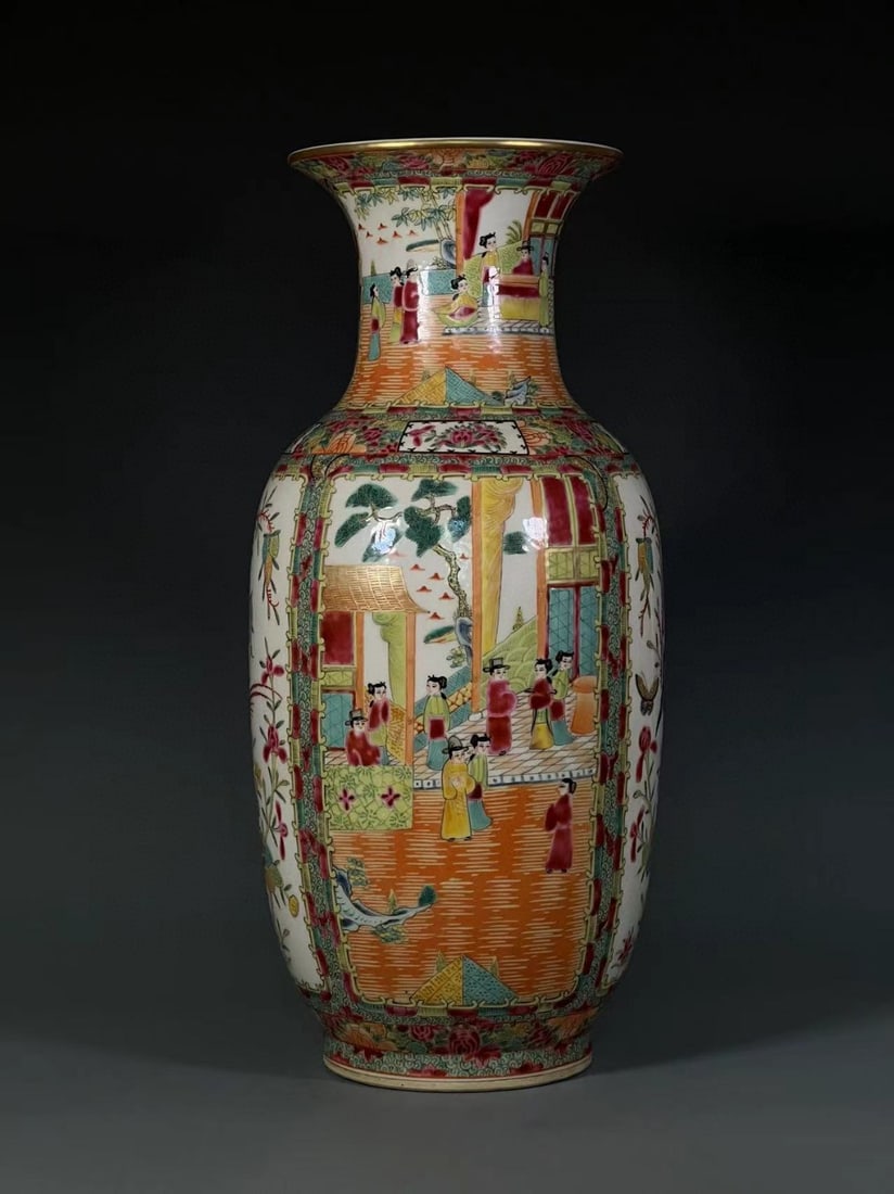 A Exquisite Guangcai Figures Pattern Vase - 3