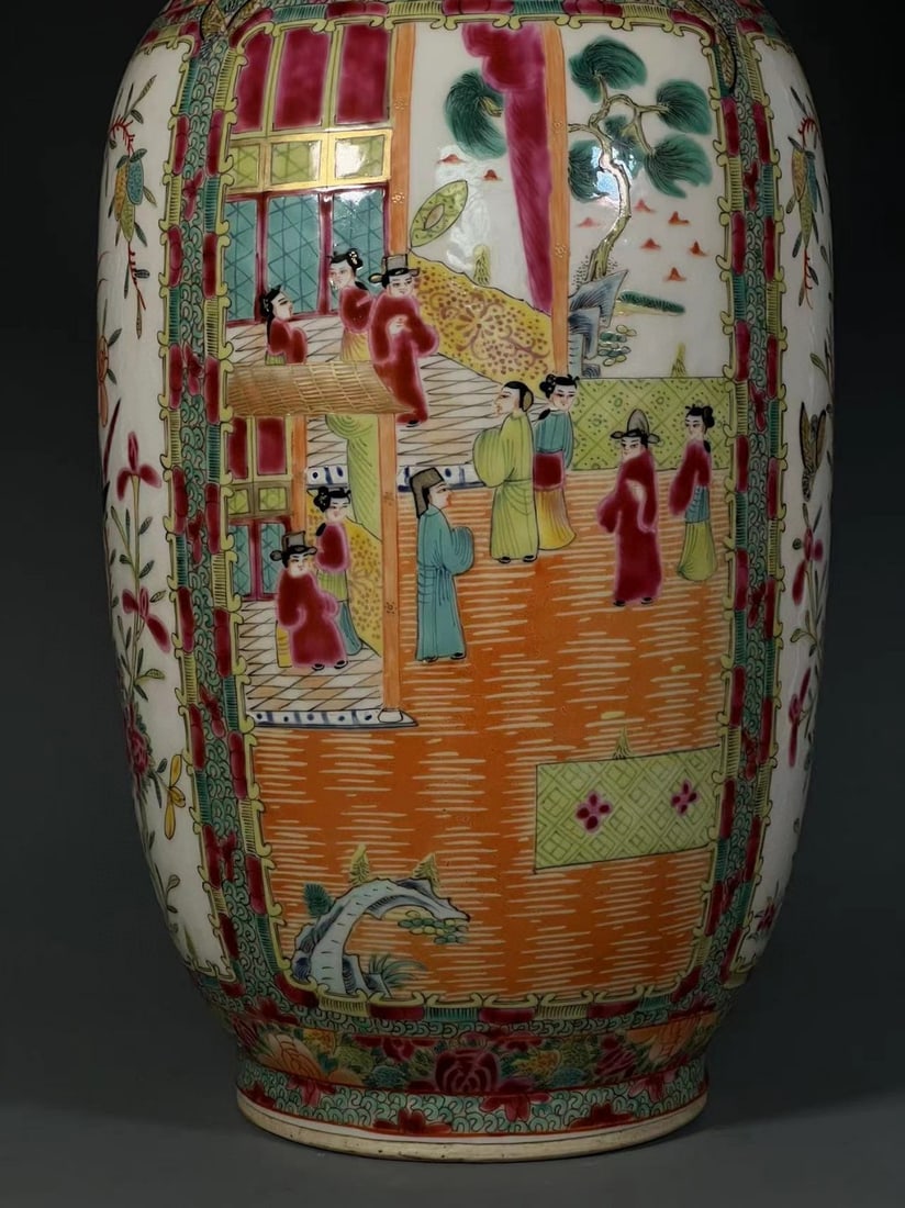 A Exquisite Guangcai Figures Pattern Vase - 5