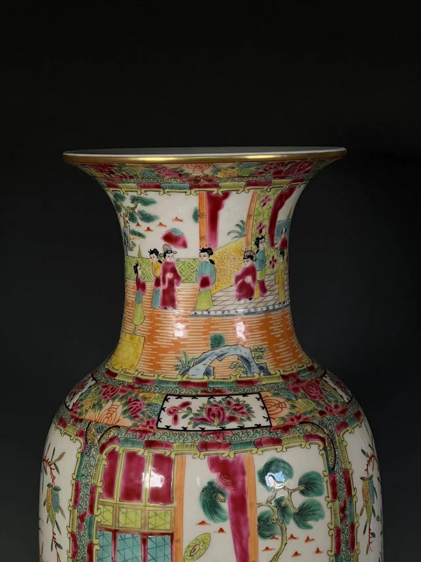 A Exquisite Guangcai Figures Pattern Vase - 6