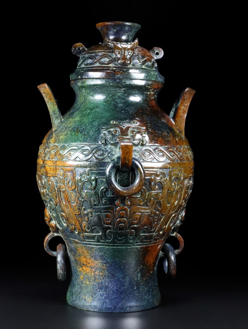 A Exquisite Hotan Jade Vase (1 of 9)
