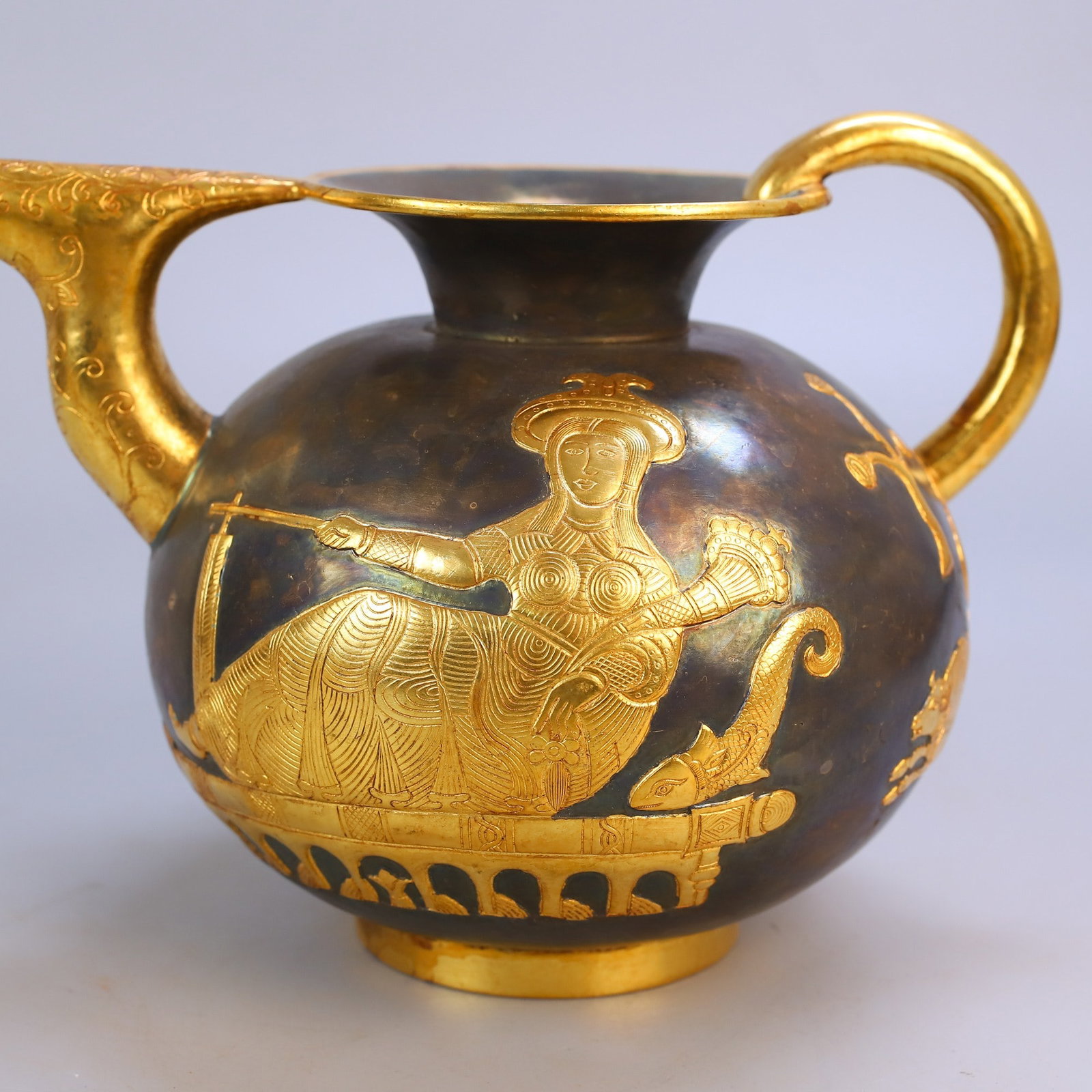 A Exquisite Gilt Bronze Figures Pattern Ewer - 10