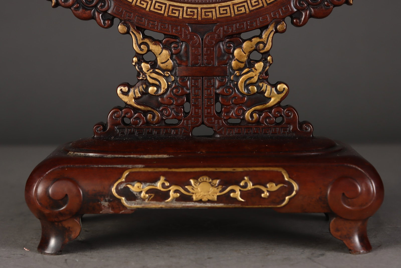 A Exquisite Gilt Bronze Phoenix Pattern Table Screen - 7