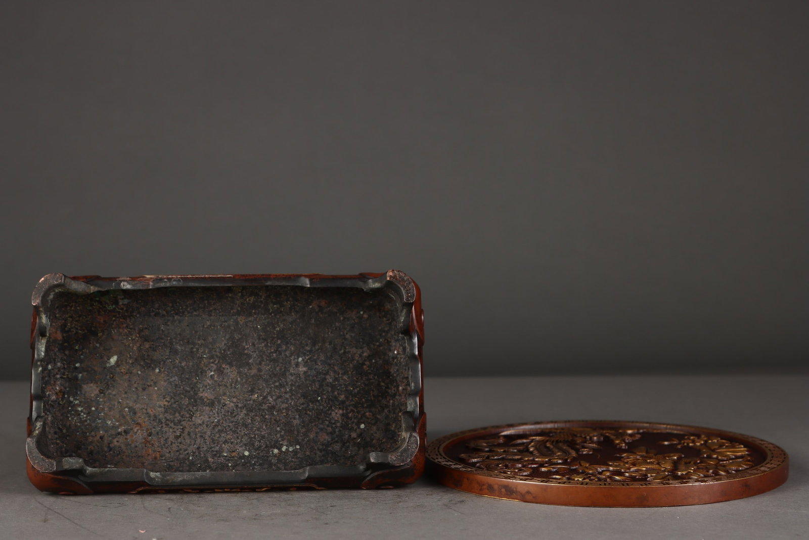 A Exquisite Gilt Bronze Phoenix Pattern Table Screen - 9