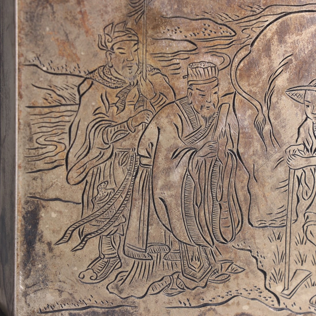 A Exquisite Coppery Figures Pattern Box - 2