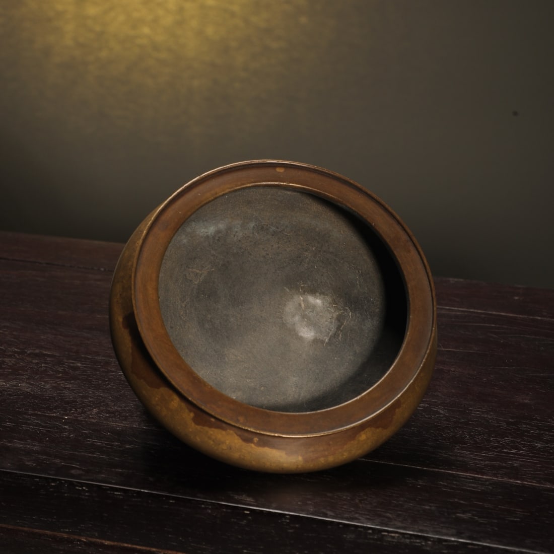 A Exquisite Coppery Tripod Censer - 5