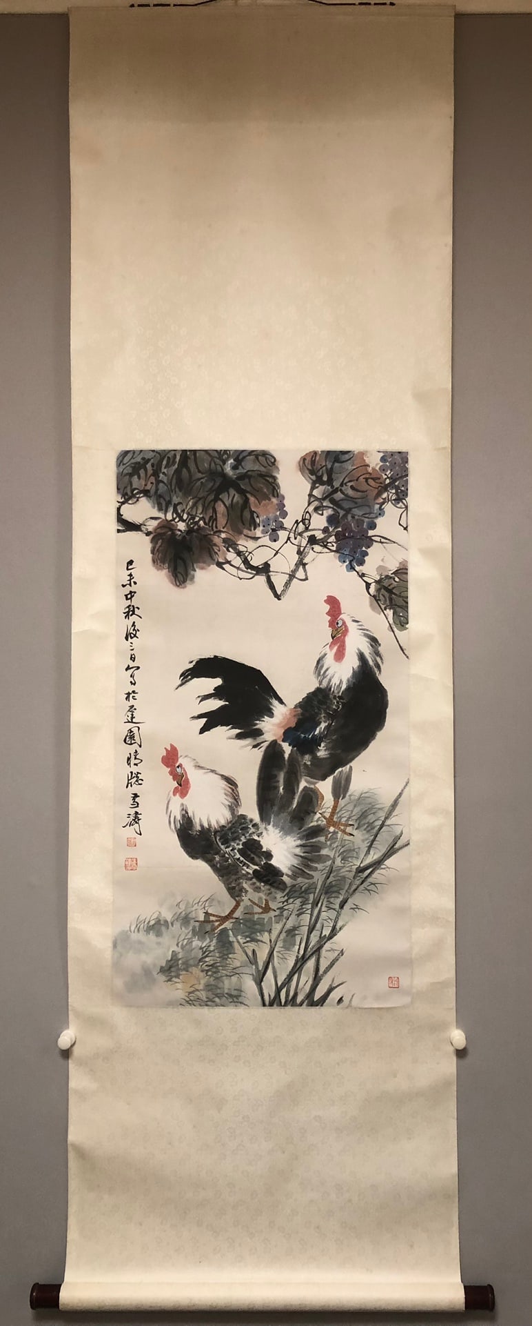 A Chinese Vertical Scroll Ink Painting of Flowers and Birds on Paper: A Chinese Vertical Scroll Ink Painting of Flowers and Birds on Paper,Modern Time of China,Wang Xuetao,Size:18.1inx34.6in 