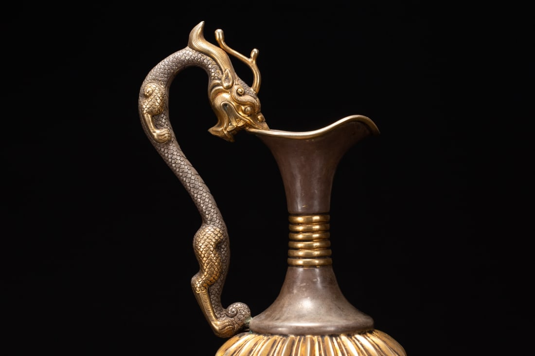 A Exquisite Gilt Bronze Dragon Pattern Ewer - 5