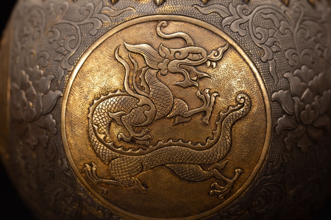 A Exquisite Gilt Bronze Dragon Pattern Ewer - 7