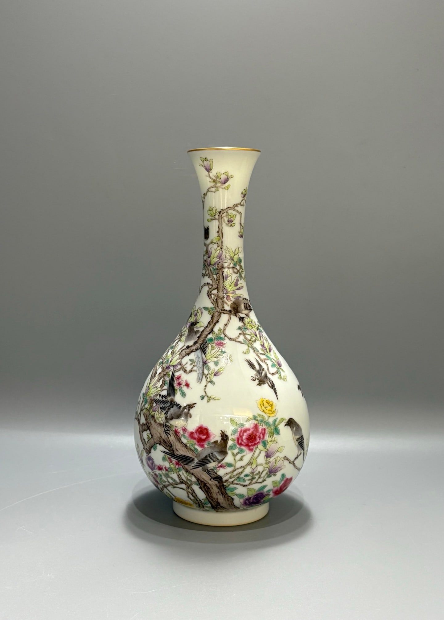 A Exquisite Famille-Rose Flower and Bird Pattern Vase (1 of 8)