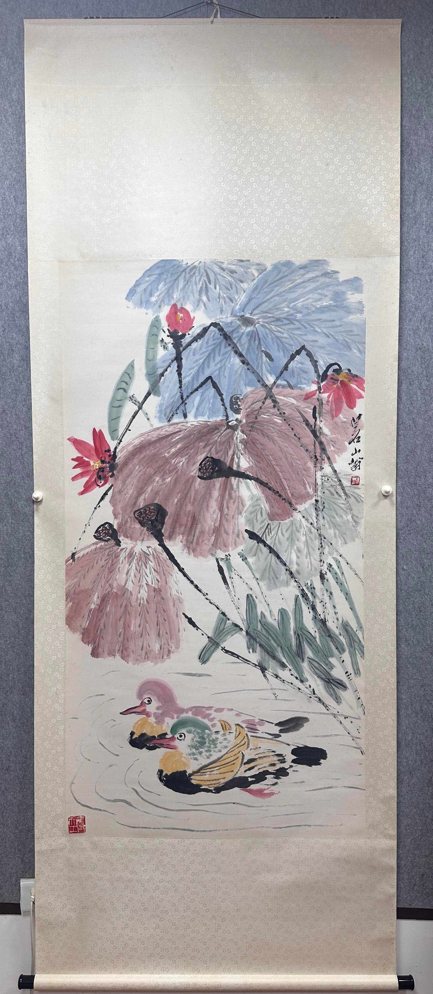 A Chinese Vertical Scroll Ink Painting of Flowers and Birds on Paper: A Chinese Vertical Scroll Ink Painting of Flowers and Birds on Paper,Modern Time of China,Qi Baishi,without frame size:34.6inx65.4in 一幅中国水墨纸本