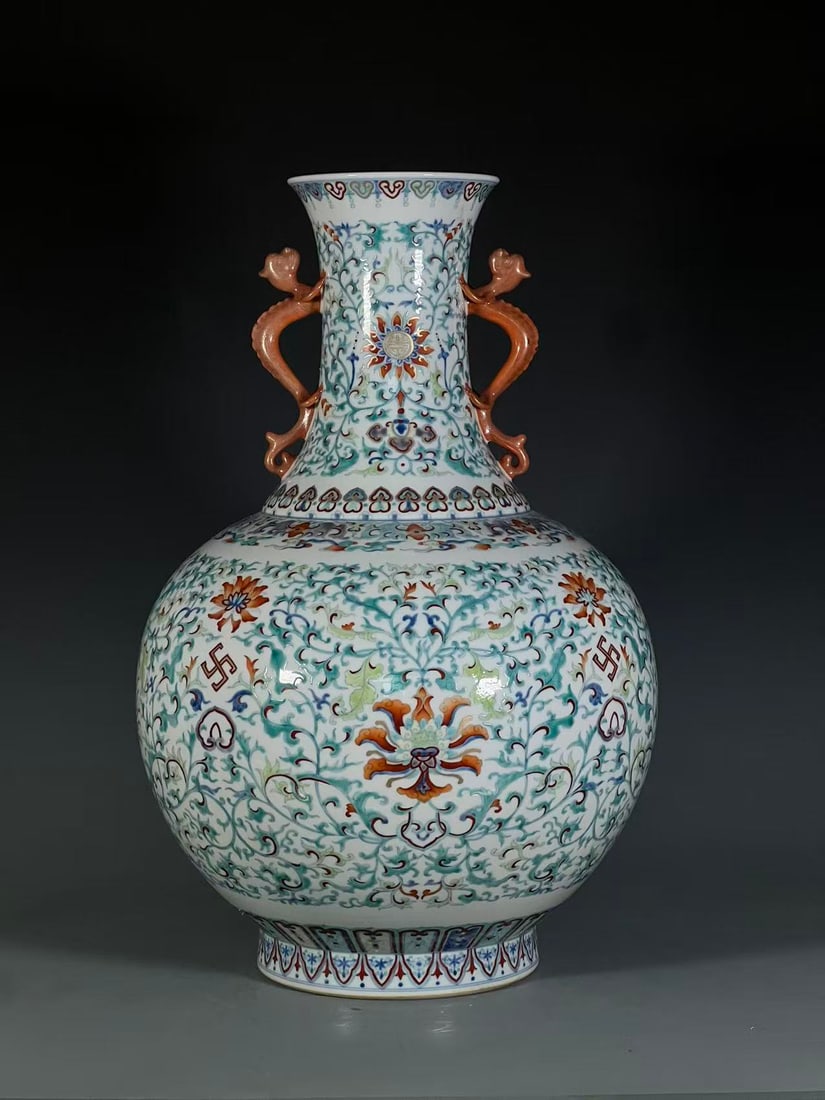 A Exquisite Doucai Lotus Pattern Vase (1 of 9)