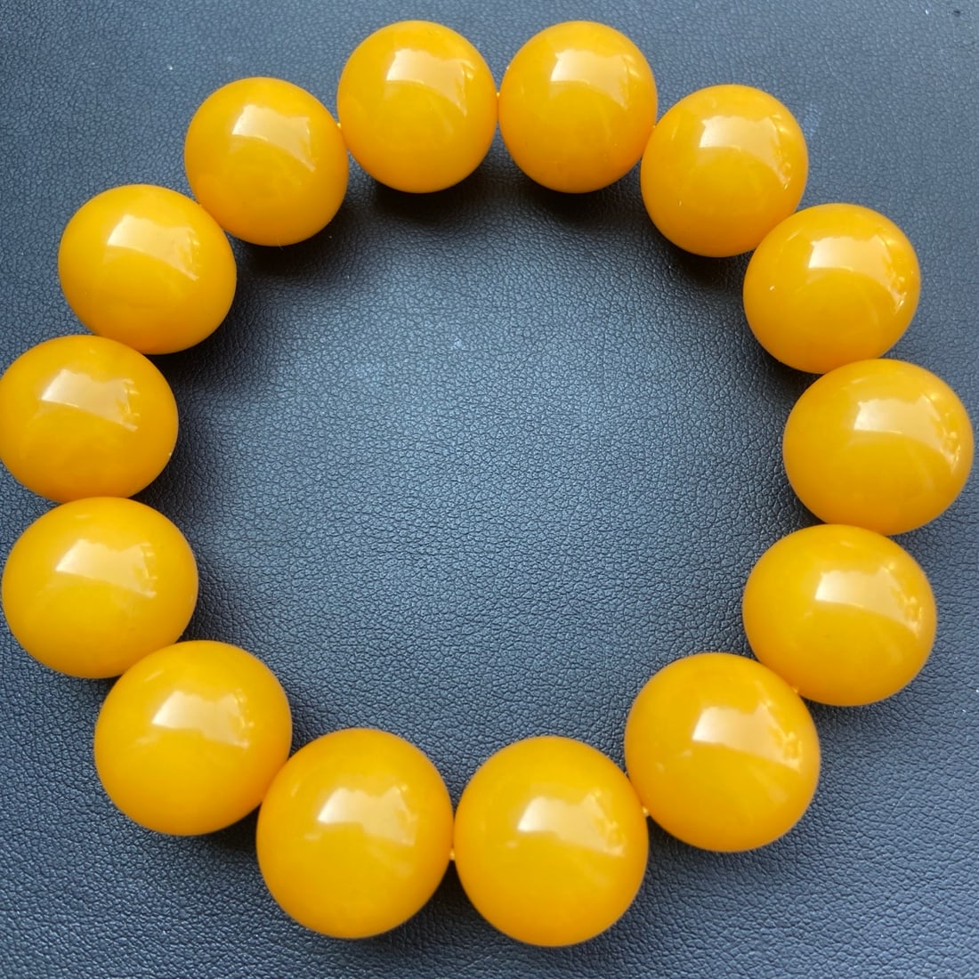 A Exquisite Amber Bracelet - 5