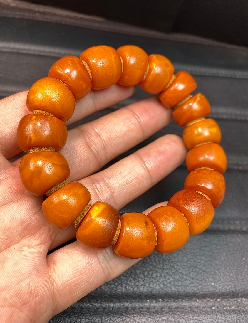 A Exquisite Amber Bracelet - 5