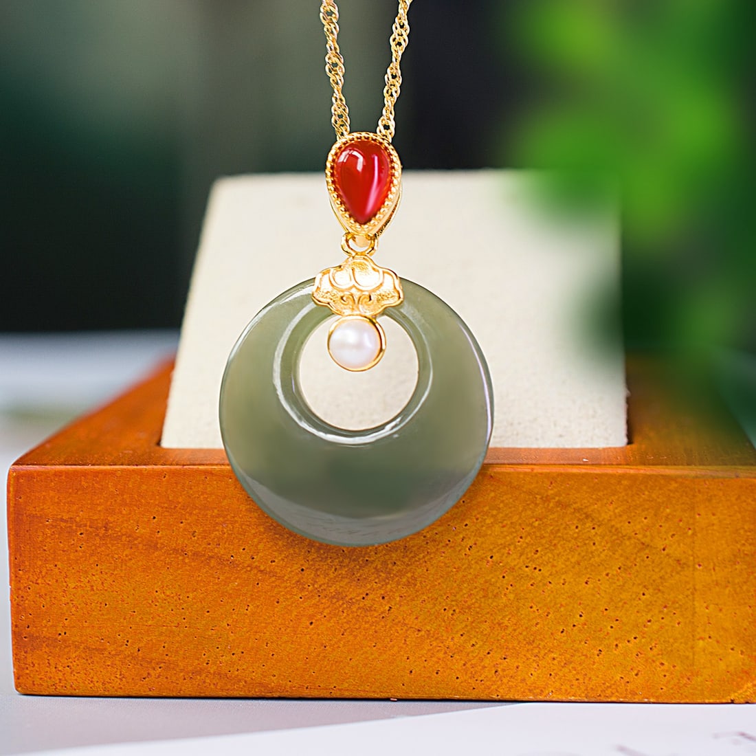 A Exquisite Silver Inlaid Hotan Jade Pendant: A Exquisite Silver Inlaid Hotan Jade Pendant,Size:0.8inx0.8in 银镶和田玉公主扣吊坠