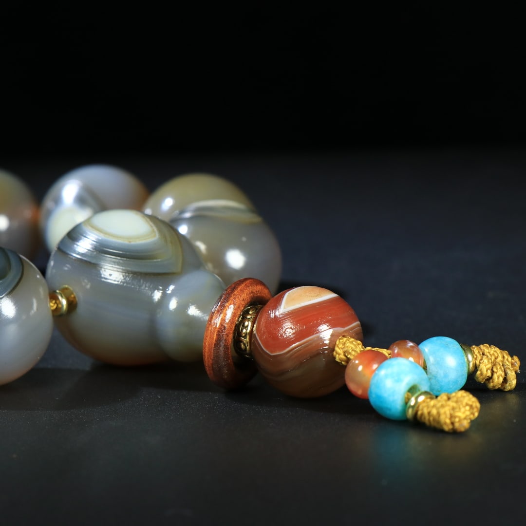 A Exquisite Agate Bracelets - 8