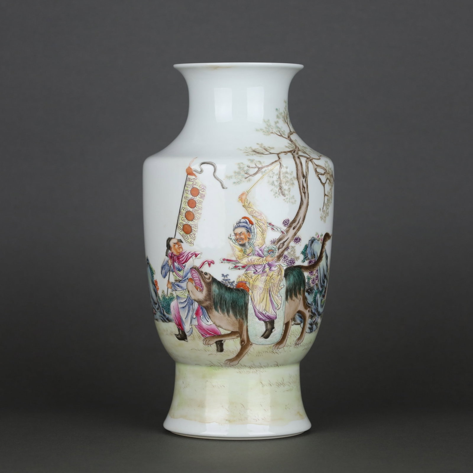 A Exquisite Famille Rose Figure Story Pattern Vase: A Exquisite Famille Rose Figure Story Pattern Vase,Qing Dynasty, China,Qianlong Four-character Mark,Size:10.2inx5.8in 