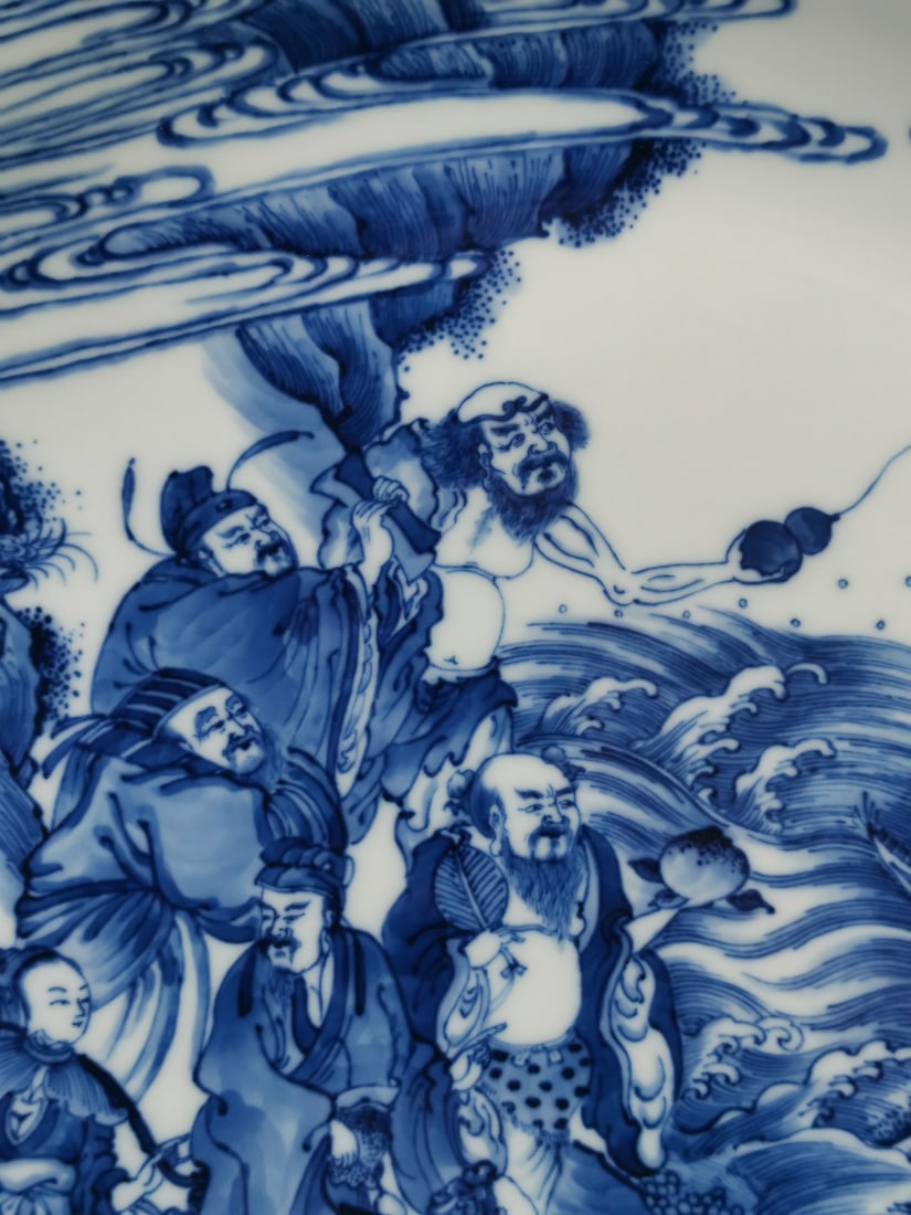 A Exquisite Blue and White Figures Pattern Plate - 2