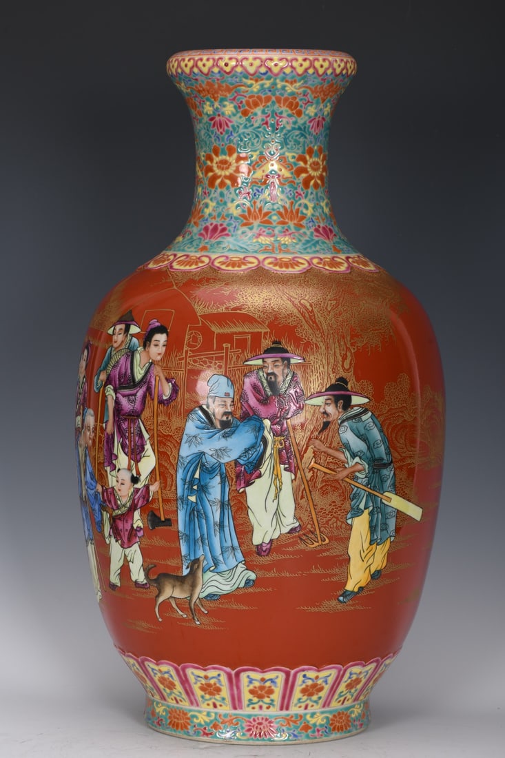 A Exquisite Famille-Rose Figures Story pattern Vase (1 of 9)