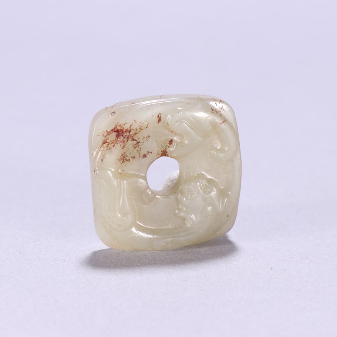A Exquisite Hotan Jade Dragon Pattern Jade Bi: A Exquisite Hotan Jade Dragon Pattern Jade Bi,Qing Dynasty, China,Size:1.4inx1.3in, Weight:18.2g 和田玉龙纹玉璧,中国清代