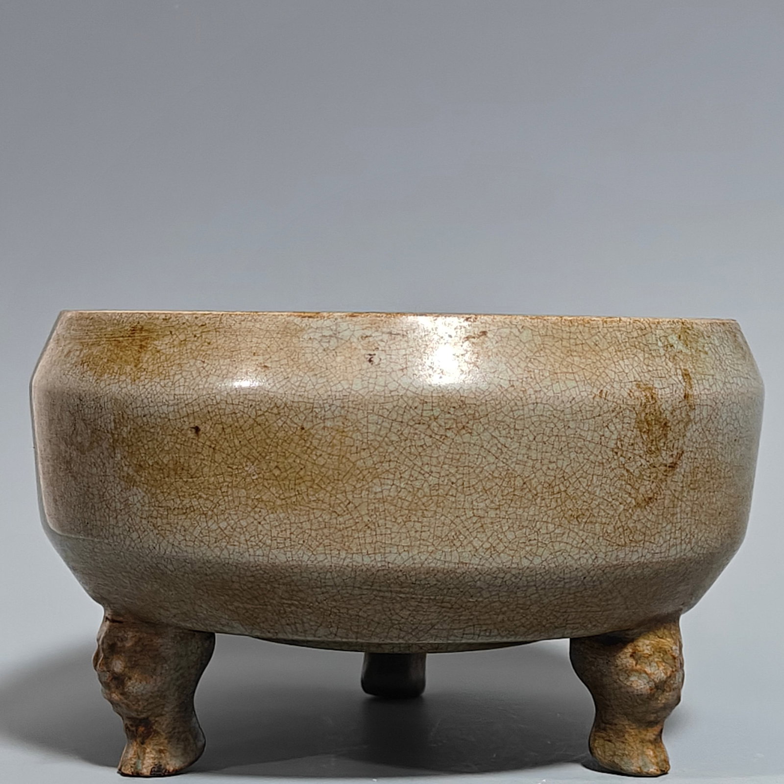 A Exquisite Ru Porcelain Tripod Censer Ornament: A Exquisite Ru Porcelain Tripod Censer Ornament,Song Dynasty, China,Size:4.7inx7.1in 汝瓷三足炉摆件,中国宋代