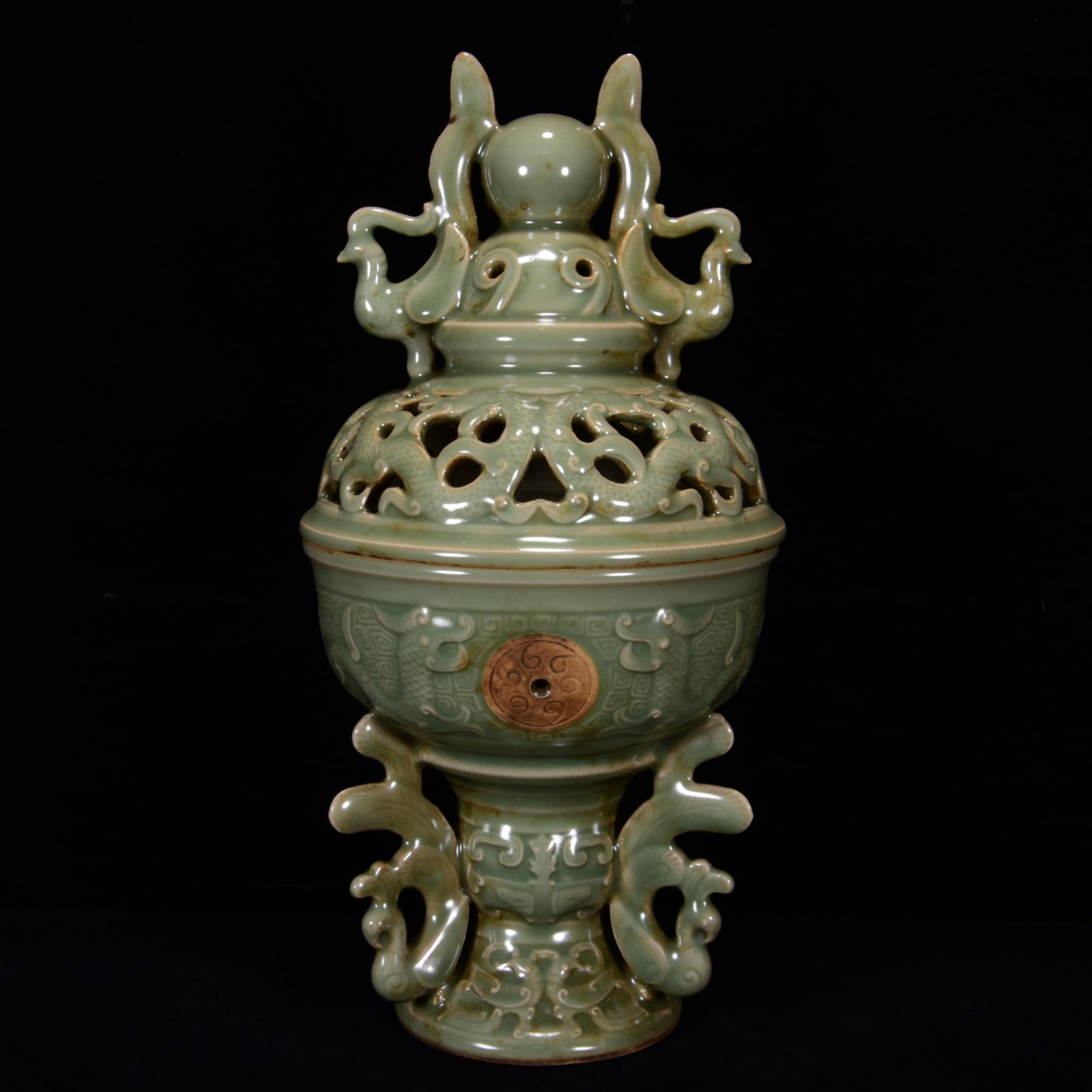 A Exquisite Longquan yao Hollow Censer: A Exquisite Longquan yao Hollow Censer,Song Dynasty, China,Size:13inx5.9in 龙泉窑镂空炉,中国宋代