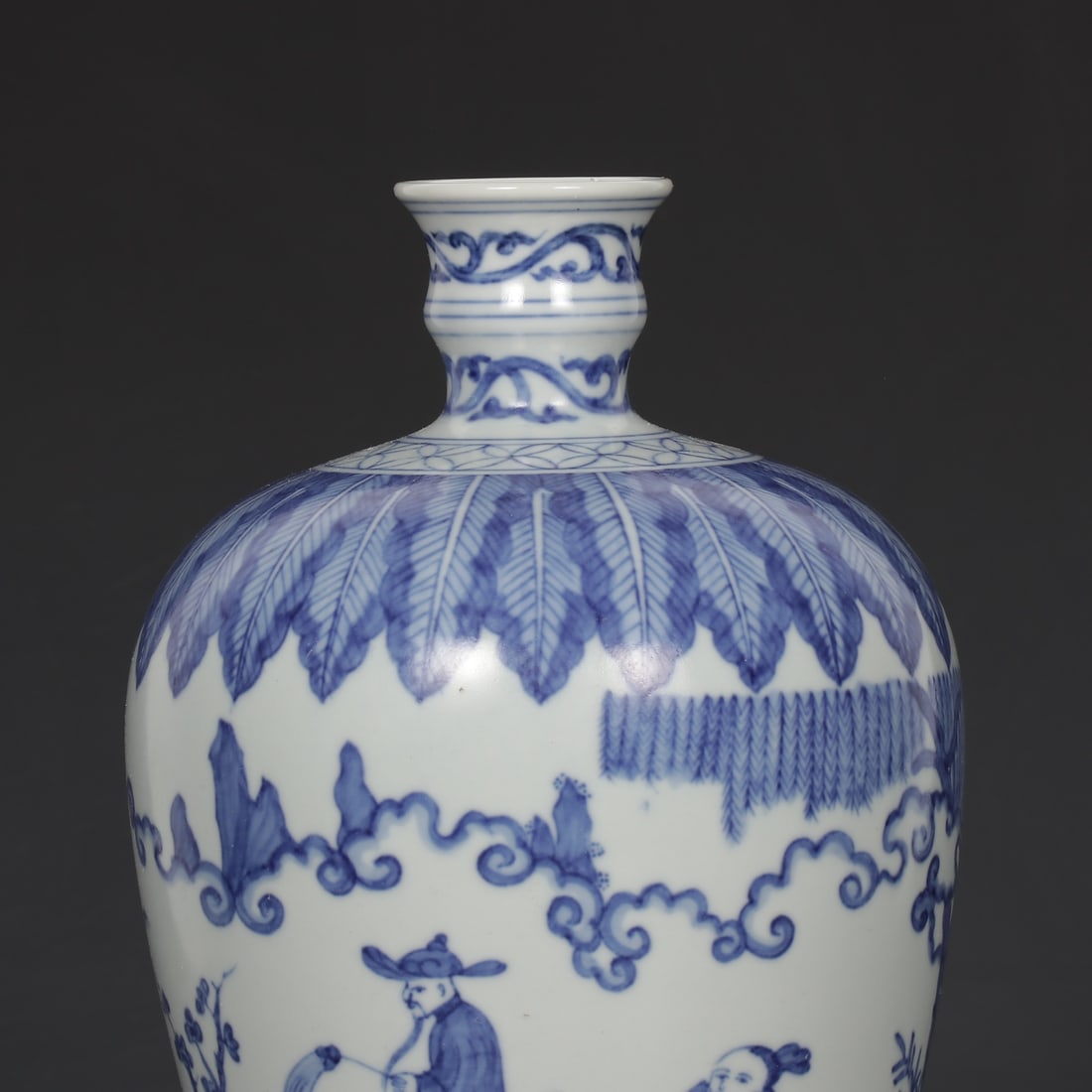 A Exquisite Blue and White Figures Pattern Vase - 3