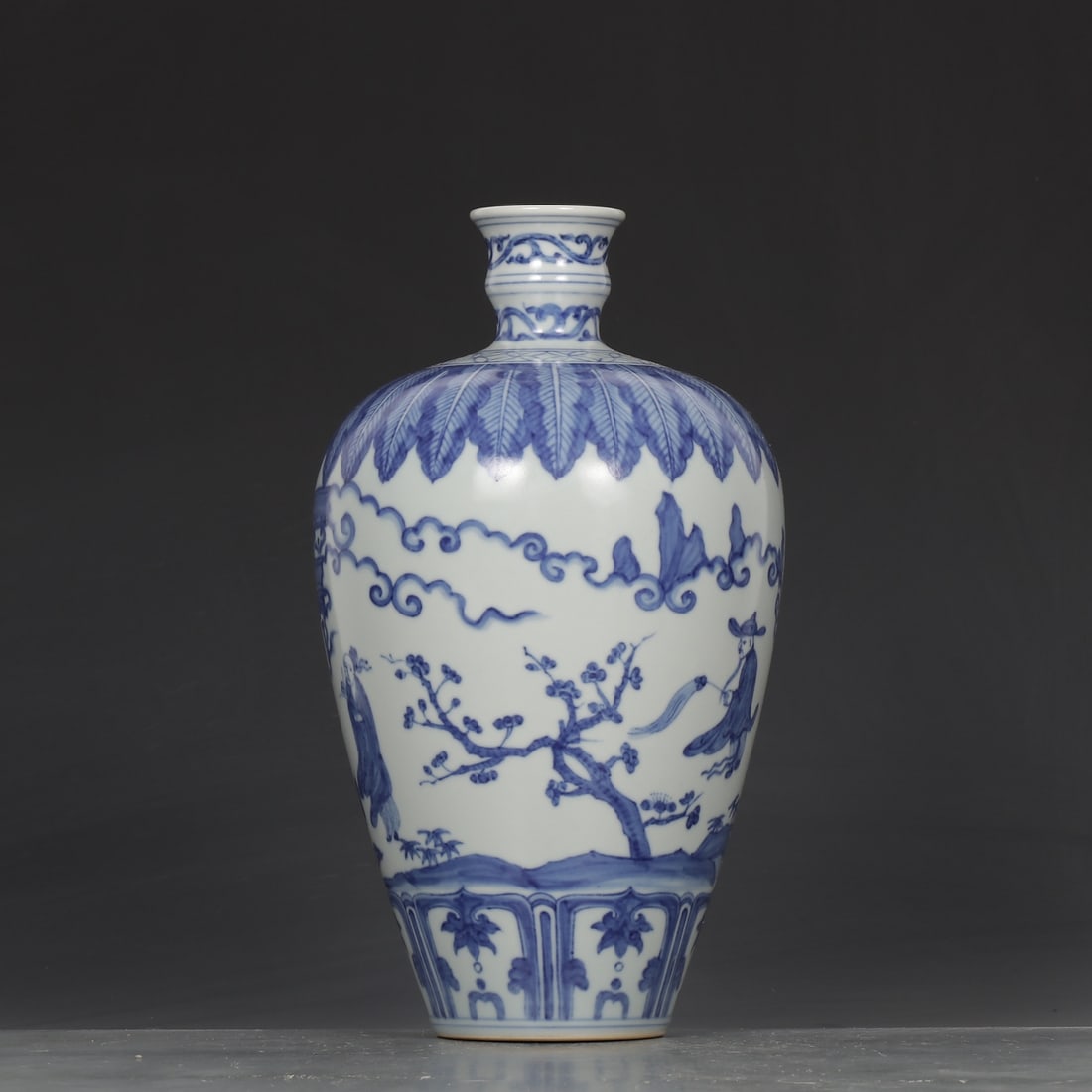 A Exquisite Blue and White Figures Pattern Vase - 7