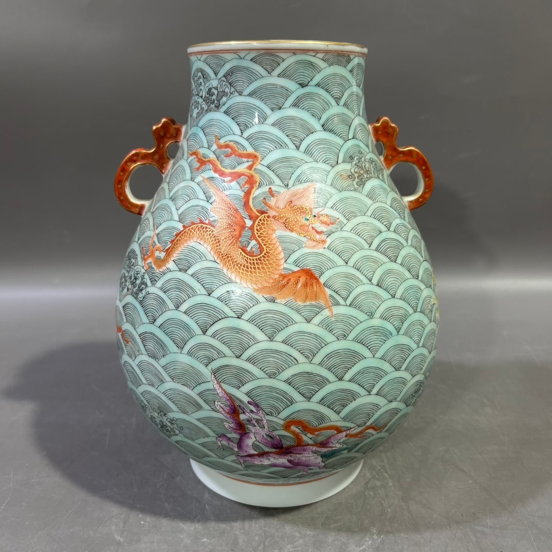 A Exquisite Famille-Rose Iron-Red Dragon Pattern Vase: A Exquisite Famille-Rose Iron-Red Dragon Pattern Vase,Qing Dynasty, China,Qianlong Six-character Mark,Size:6.3inx10.2in 