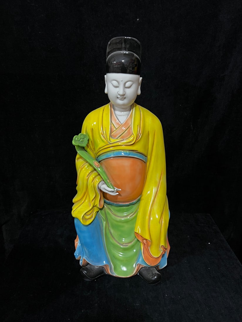 A Exquisite Blance-De-Chine Figures Ornament: A Exquisite Blance-De-Chine Figures Ornament,Ming Dynasty, China,With Mark,Size:23.2in 德化瓷人物摆件,中国明代,带款