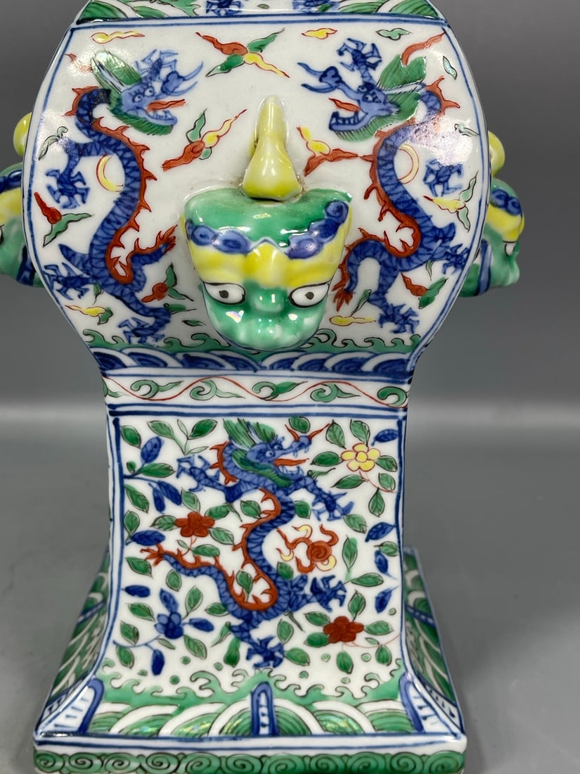 A Exquisite Wucai Dragon pattern Vase - 5