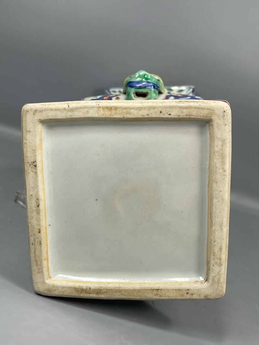 A Exquisite Wucai Dragon pattern Vase - 7