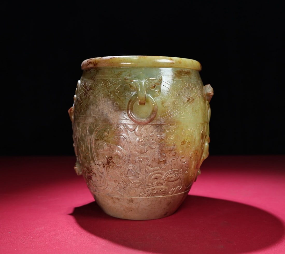 A Exquisite Hotan Jade Vat: A Exquisite Hotan Jade Vat,Han Dynasty,China,Size:7.1inx6.3inx0.5in,Weight:1752g 和田玉缸,中国汉代